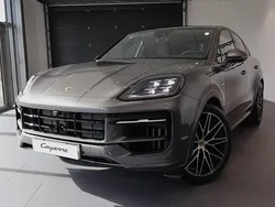 Grå (black) Ny 2025 Porsche Cayenne SUV | 1 597 800 kr (Lite dyr)