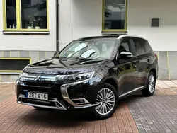 Svart Begagnad 2020 Mitsubishi Outlander P-HEV SUV | 199 000 kr (Superpris)