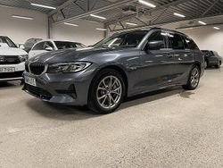 Grå Begagnad 2021 BMW 330e Sport Line Kombi | 279 000 kr (Lite dyr)