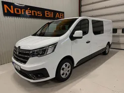 Vit Begagnad 2022 Renault Trafic Van | 459 000 kr