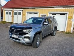 Silver Begagnad 2024 VW Amarok Life Pickup | 556 000 kr (Marknadspris)