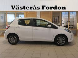 Vit Begagnad 2019 Toyota Yaris Active Halvkombi | 145 900 kr (Marknadspris)