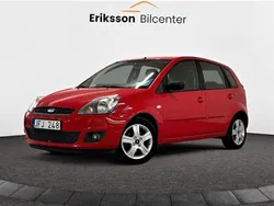 Röd Begagnad 2007 Ford Fiesta Halvkombi | 29 900 kr (Marknadspris)