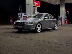 Grå Begagnad 2008 Volvo S60 Sedan | 30 000 kr (Lite dyr)