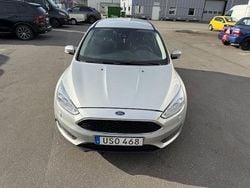 Grå Begagnad 2015 Ford Focus Trend Kombi | 44 900 kr (Lite dyr)