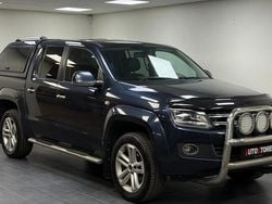 Mörkblå (blå) Begagnad 2015 VW Amarok Highline Pickup | 179 900 kr (Marknadspris)