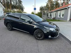 Svart Begagnad 2013 Toyota Avensis Executive Kombi | 79 000 kr (Marknadspris)
