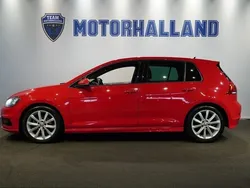 Röd Begagnad 2017 VW Golf VII R-line Halvkombi | 159 900 kr (Bra pris)