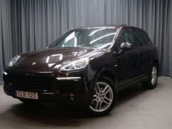Brun Begagnad 2017 Porsche Cayenne S E-Hybrid Sport SUV | 319 000 kr (Marknadspris)