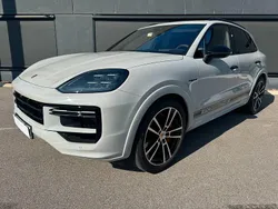 Grå (crayon grå) Begagnad 2023 Porsche Cayenne Turbo E-Hybrid SUV | 1 795 000 kr