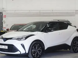 Vit Begagnad 2021 Toyota C-HR Edition SUV | 188 900 kr (Marknadspris)