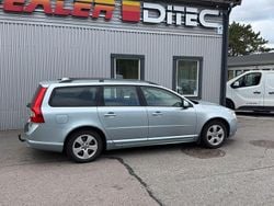 Ljusblå Begagnad 2007 Volvo V70 Momentum Kombi | 49 900 kr (Marknadspris)