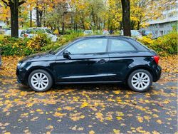 Svart Begagnad 2013 Audi A1 Halvkombi | 97 000 kr (Marknadspris)