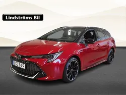 Röd Begagnad 2020 Toyota Corolla Sport Kombi | 269 900 kr (Marknadspris)