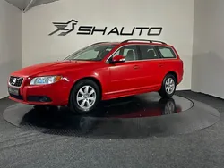 Röd Begagnad 2011 Volvo V70 Momentum Kombi | 114 900 kr (Marknadspris)