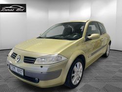 Ljusgrön Begagnad 2003 Renault Mégane II Halvkombi | 17 900 kr (Marknadspris)