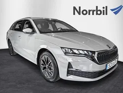 Grå Ny 2025 Skoda Octavia Selection Kombi | 373 400 kr (Marknadspris)
