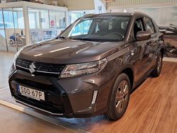 Grå Ny 2024 Suzuki Vitara SUV | 314 900 kr (Marknadspris)