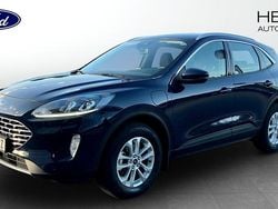 Blå (blue) Begagnad 2022 Ford Kuga Titanium SUV | 269 900 kr (Marknadspris)