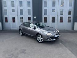 Grå Begagnad 2010 Renault Mégane III Halvkombi | 44 900 kr (Marknadspris)