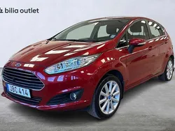 Röd Begagnad 2015 Ford Fiesta Titanium Halvkombi | 84 000 kr (Marknadspris)