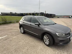 Grå Begagnad 2020 VW Tiguan SUV | 210 000 kr (Superpris)