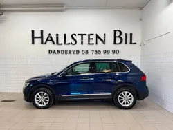 Mörkblå (blå) Begagnad 2018 VW Tiguan SUV | 189 000 kr (Bra pris)