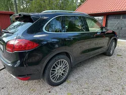 Svart Begagnad 2013 Porsche Cayenne SUV | 195 000 kr (Bra pris)