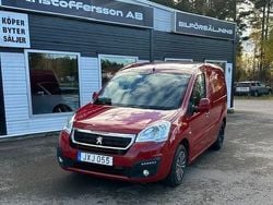 Röd Begagnad 2017 Peugeot Partner Van | 105 900 kr (Marknadspris)
