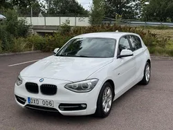 Vit Begagnad 2013 BMW 118 Halvkombi | 108 900 kr (Marknadspris)