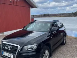 Svart Begagnad 2010 Audi Q5 Design SUV | 95 000 kr (Marknadspris)