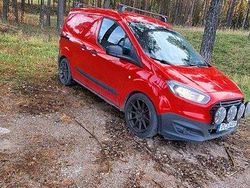 Röd Begagnad 2014 Ford Transit | 65 000 kr (Marknadspris)