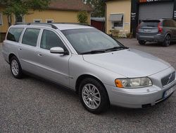 Ljusgrå Begagnad 2005 Volvo V70 Business Edition Kombi | 44 900 kr (Lite dyr)