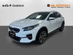 Vit (/wd/ casa white s) Begagnad 2022 Kia XCeed Advance SUV | 269 900 kr (Marknadspris)