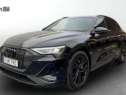 Svart Begagnad 2022 Audi e-tron S-Line SUV | 429 000 kr (Marknadspris)