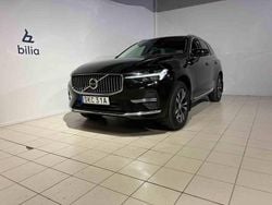 Svart Begagnad 2023 Volvo XC60 SUV | 349 500 kr (Bra pris)