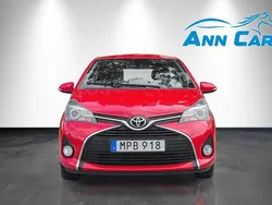 Röd Begagnad 2014 Toyota Yaris Halvkombi | 89 900 kr (Bra pris)