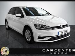 Vit Begagnad 2018 VW Golf VII Halvkombi | 139 900 kr (Marknadspris)