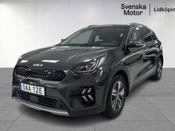 Grå Begagnad 2022 Kia Niro Advance SUV | 214 200 kr (Marknadspris)