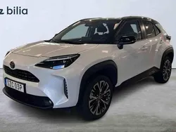 Vit Begagnad 2024 Toyota Yaris Cross SUV | 359 900 kr