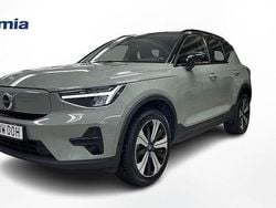 Grön Begagnad 2022 Volvo XC40 Core SUV | 319 900 kr