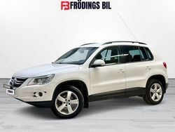 Vit Begagnad 2010 VW Tiguan Track & Field SUV | 74 900 kr (Marknadspris)