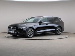 Svart Begagnad 2022 Volvo V60 Core Kombi | 389 000 kr (Marknadspris)