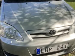 Silver Begagnad 2006 Toyota Corolla Halvkombi | 30 000 kr (Bra pris)
