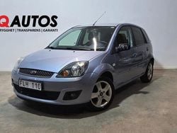 Blå Begagnad 2007 Ford Fiesta Halvkombi | 29 900 kr (Marknadspris)