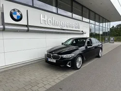 Svart Begagnad 2020 BMW 520 Luxury Line Sedan | 389 800 kr (Marknadspris)