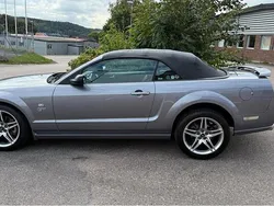 Grå Begagnad 2007 Ford Mustang GT Convertible Cab | 269 900 kr (Marknadspris)