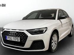 Vit Begagnad 2024 Audi A1 Sportback Proline Halvkombi | 239 000 kr (Marknadspris)