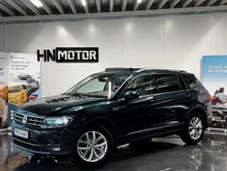Mörkgrön Begagnad 2018 VW Tiguan Allspace GT SUV | 299 900 kr (Marknadspris)