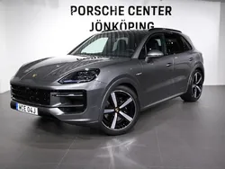 Grå (grey) Ny 2025 Porsche Cayenne SUV | 1 571 400 kr (Bra pris)